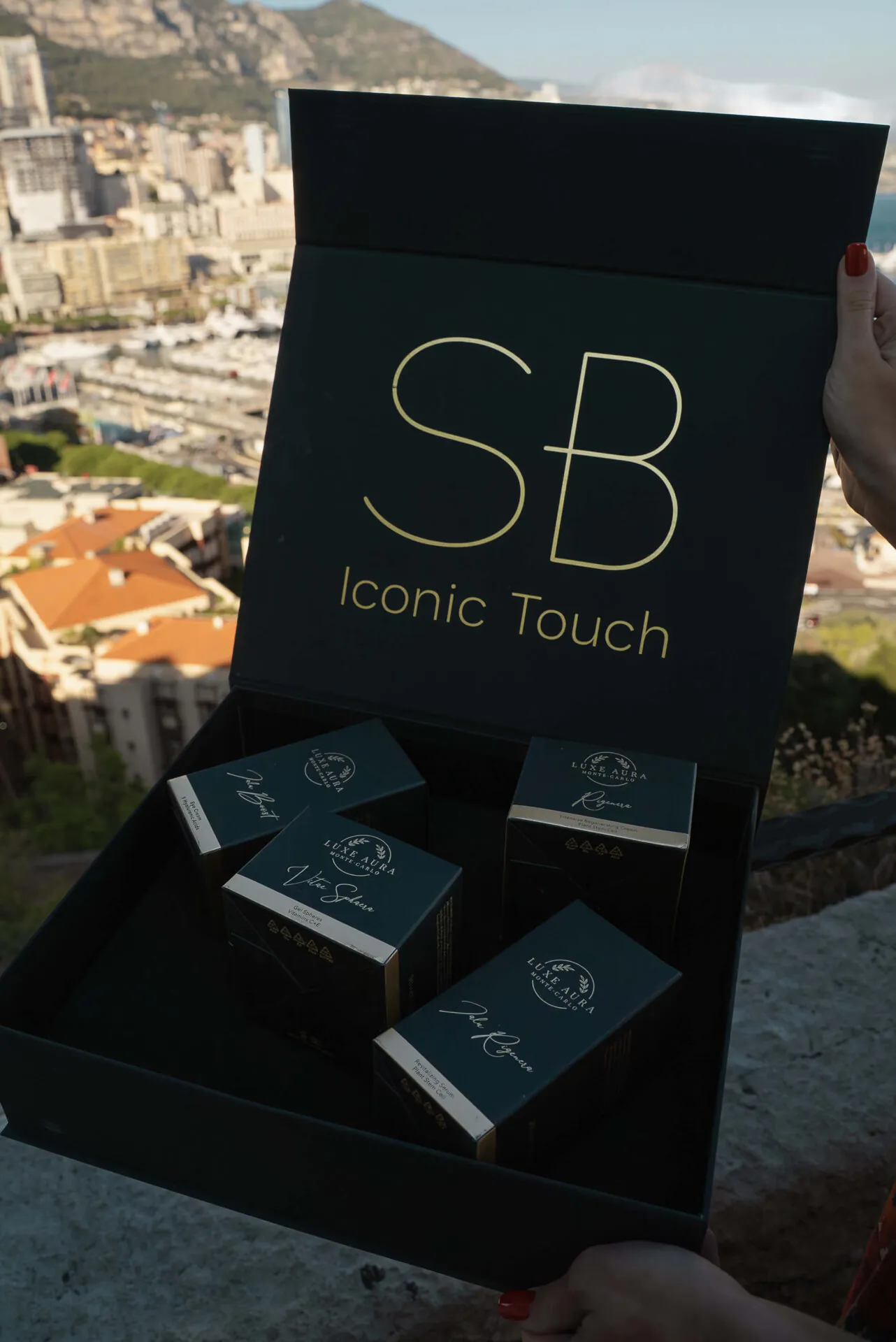 Slika Luxe Aura Sara Beljan SB Iconic Touch